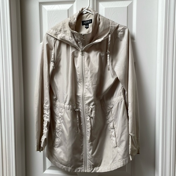 Jones New York Jackets & Blazers - Jones New York nylon rain jacket with hood